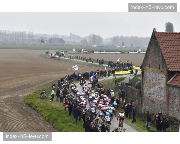 石头路上的传奇：回顾巴黎-鲁贝的十大经典战役