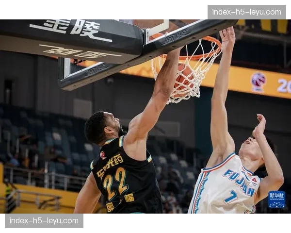 辽宁本钢迎战浙江东阳光药，卫冕冠军与青年军的榜首关键战前瞻